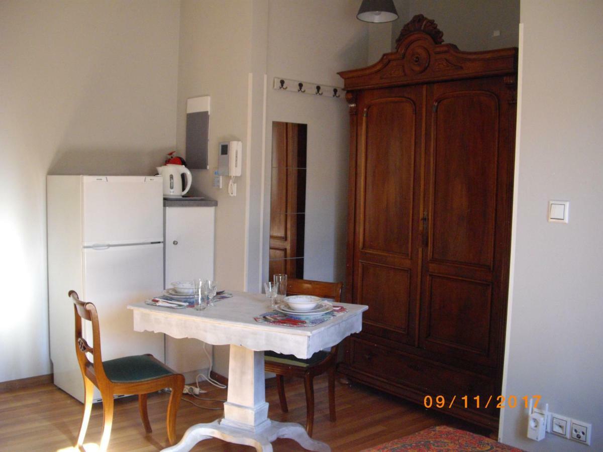 The 25Sqm Sunny, Modern And Comfortable Athena Bagian luar foto