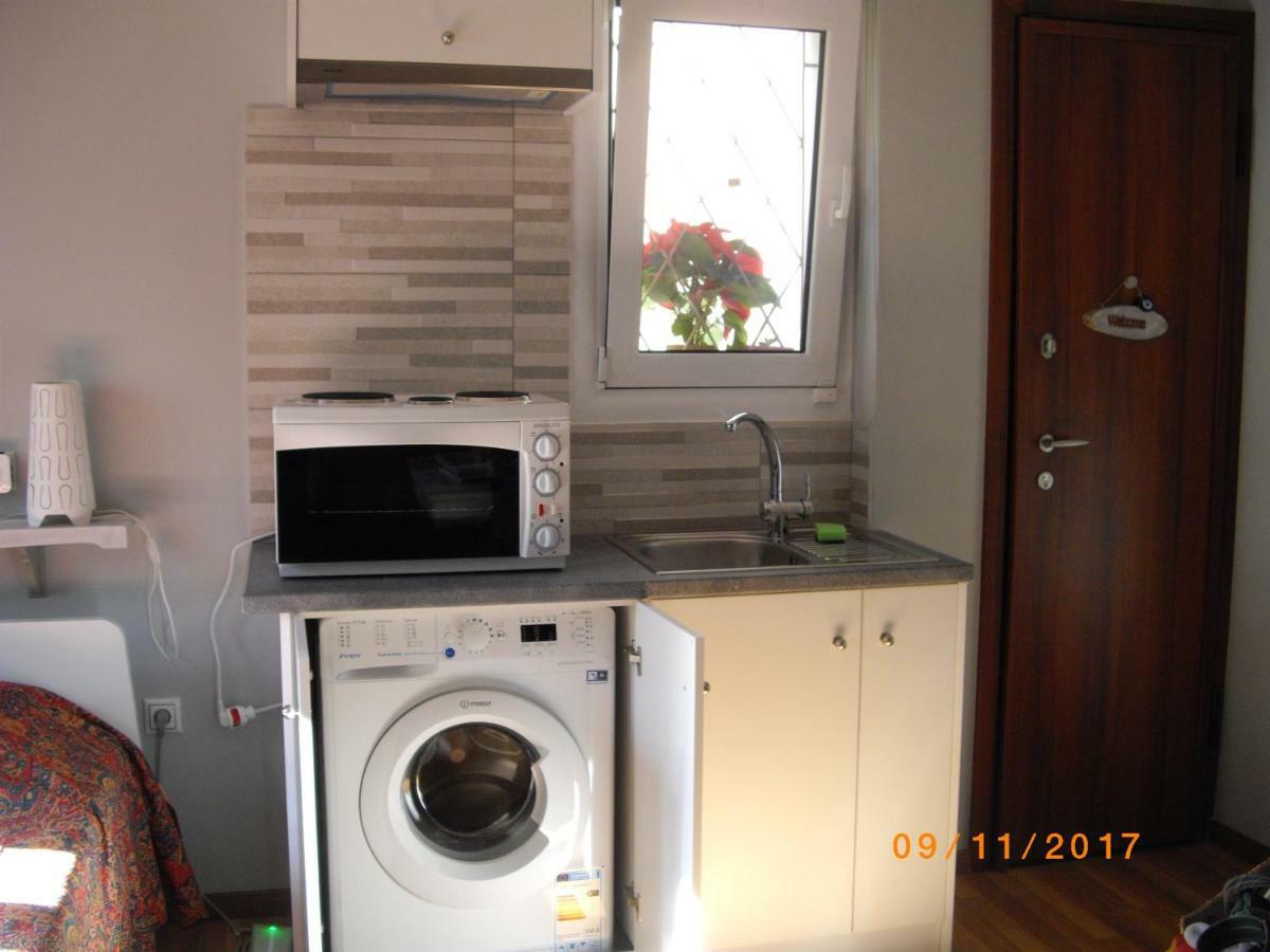 The 25Sqm Sunny, Modern And Comfortable Athena Bagian luar foto